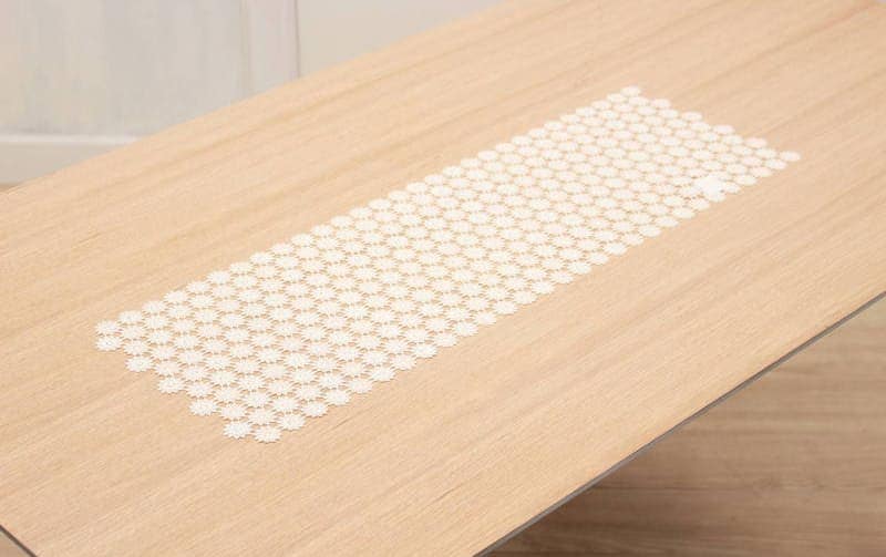 ギュピールレース テーブルセンター 約25×75cm [Flower Ripples]
