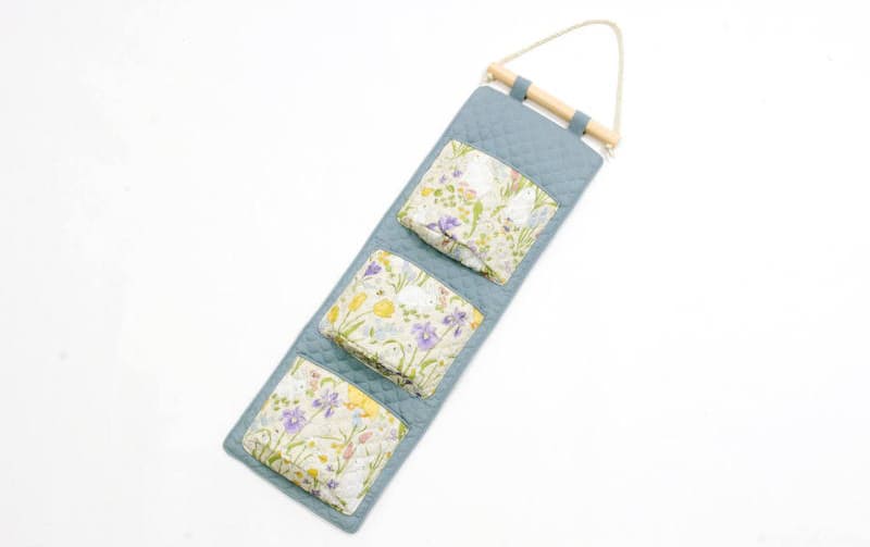 コットンキルト ウォールポケット 約68×21cm [Lapin Quiltine]