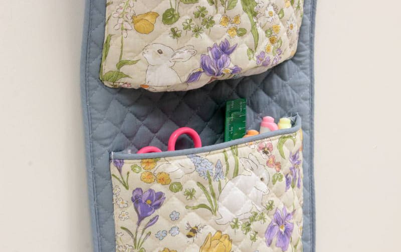 コットンキルト ウォールポケット 約68×21cm [Lapin Quiltine]