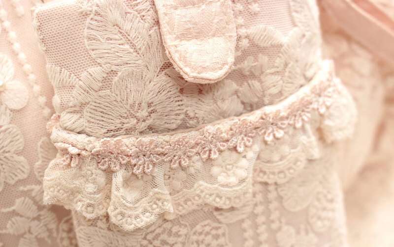 チュールレース 縦型スマホポシェット 約19×13cm [memoire]