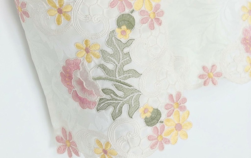 anemone mistral 総柄刺繍 ペーパーホルダー 約16×36cm｜インテリア