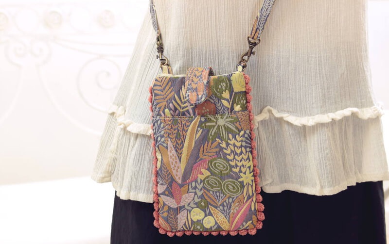 Botany ジャカード織 スマホポシェット縦型 約18 12cm アミ ブルージュ アミ ブルージュ レース 刺繍 インテリア雑貨のお店