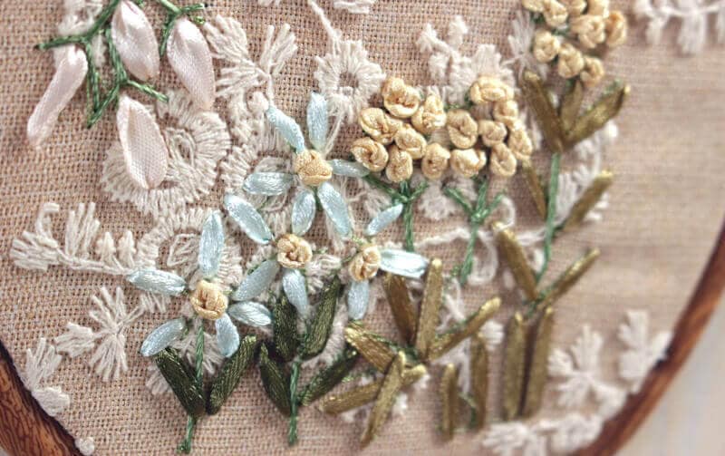 Florist リボン刺繍 ウォールデコ M 約19×15cm｜インテリアレース