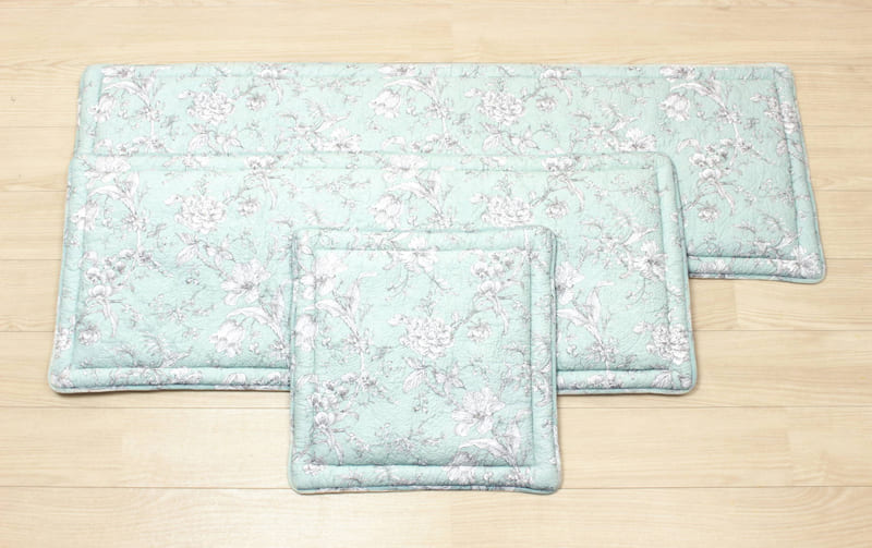 コットン多針キルト ロングシートクッション 約50×120cm [calm mint]