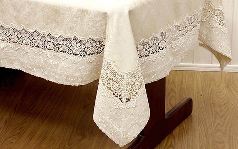 ローズ柄ジャカード織＆ギュピール テーブルクロス　約130×170cm [gracieux]