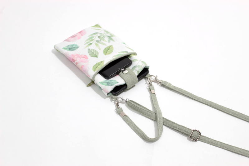 プリントファブリック 縦型スマホポシエット 約19×13cm [rose sourire]