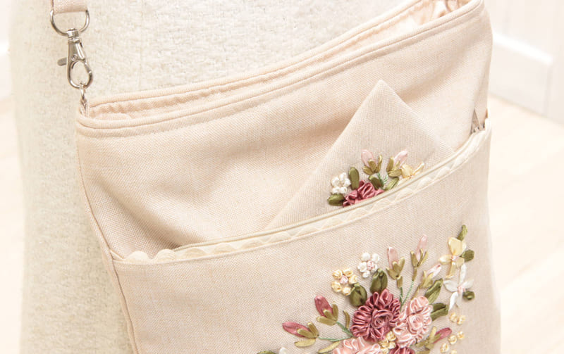 ショルダーバッグ リボン刺繍 約25×22×7cm [Rose Ruban]