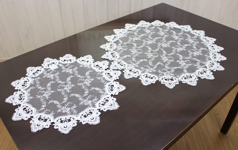 刺繍＆ギュピールレース テーブルセンター　約60cm [le quartz]
