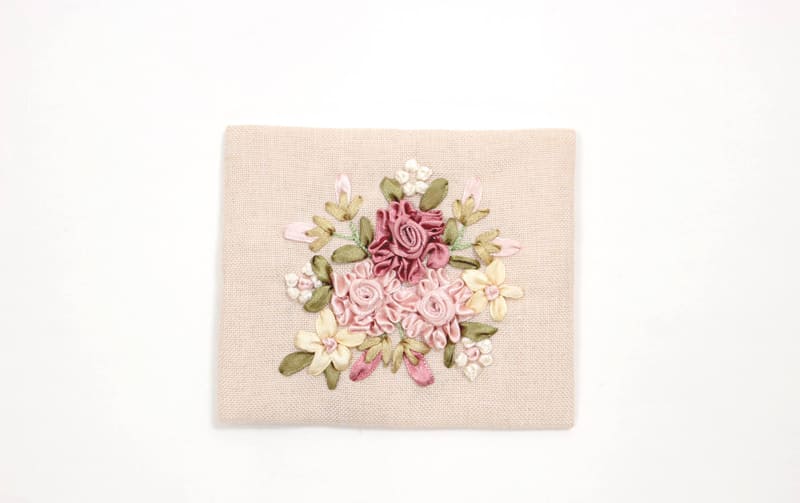 ミニティッシュケース リボン刺繍 約10×12cm [Rose Ruban]
