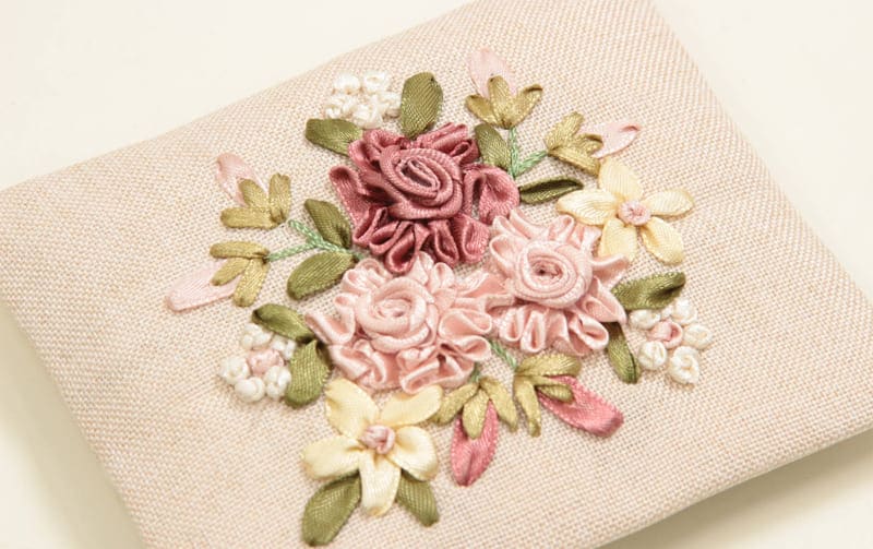 ミニティッシュケース リボン刺繍 約10×12cm [Rose Ruban]