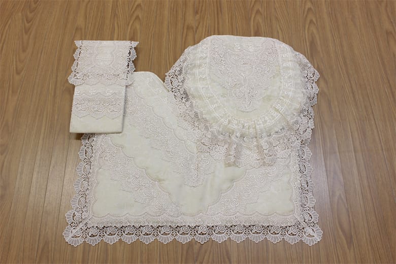 ローズ柄ジャカード織＆ギュピール トイレカバー　約41×36cm [gracieux]