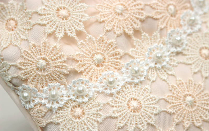 ギュピールレース 巾着M 約18×13cm [Flower Ripples]｜インテリア