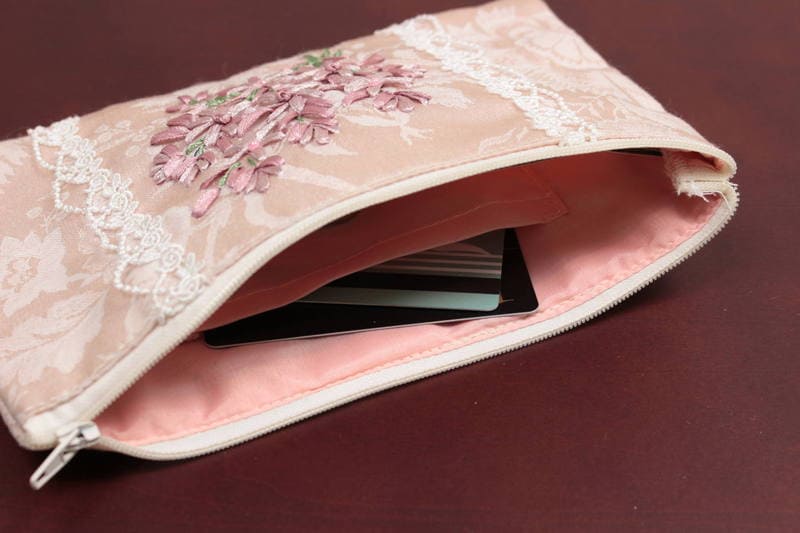 リボン刺繍 フラットポーチ 約12×20cm [Florette]｜インテリアレース