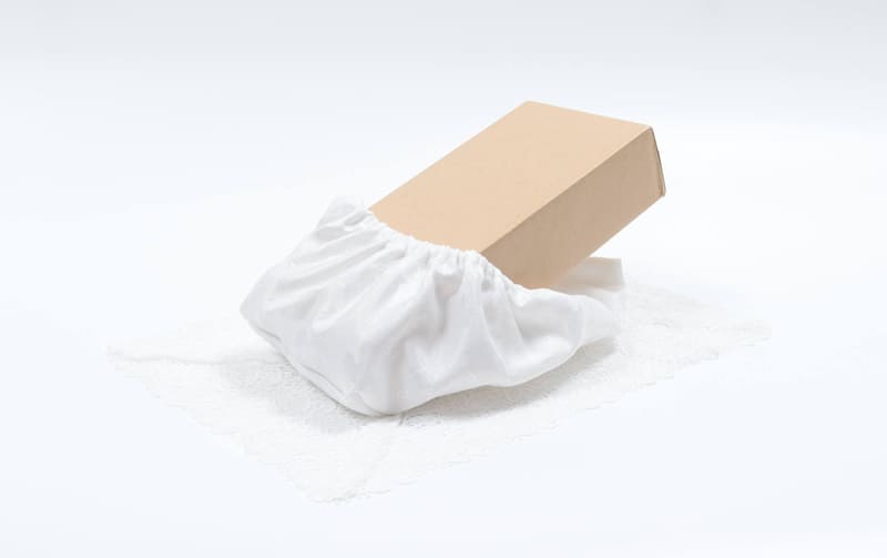[サマーフローラル] ギュピールレース ティッシュボックスカバー  約12×26×11cm