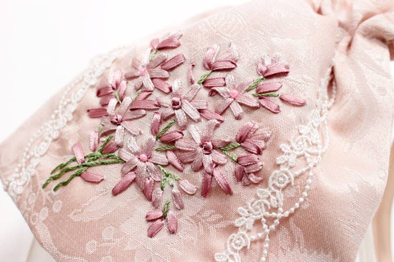 リボン刺繍 巾着 約17×22cm [Florette]