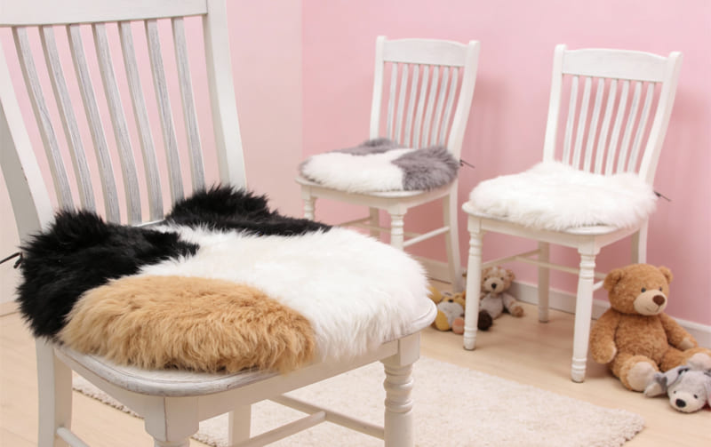 ムートン 紐付シートクッション 猫型 長毛 約38×40cm｜インテリア