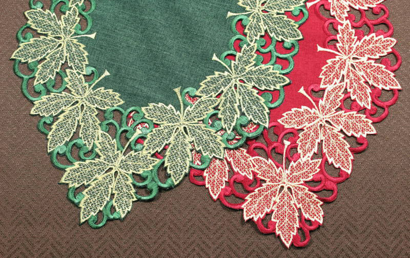 Xmas リーフ柄 テーブルセンター 約30×45cm