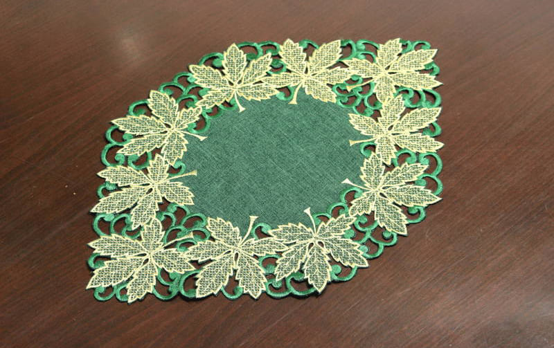 Xmas リーフ柄 テーブルセンター 約30×45cm