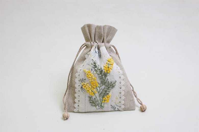 リボン刺繍 巾着　Ｌ 約17×22cm [mimosa]