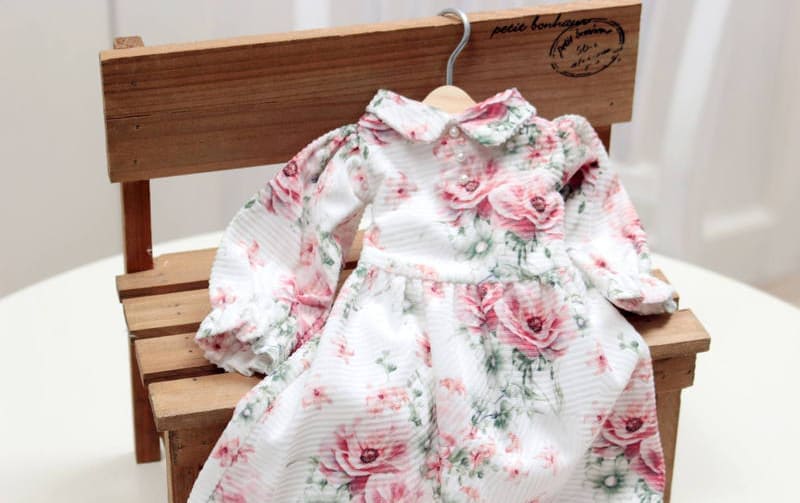 【着せ替え用】ロマンティック花柄プリントワンピース