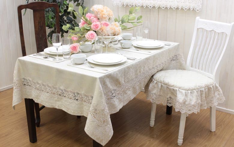 ローズ柄ジャカード織＆ギュピール テーブルセンター　約45×90cm [gracieux]