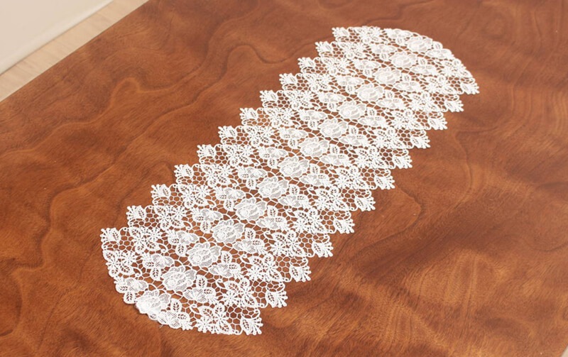 Twinkle rose ギュピールレース テーブルセンター 約27×70cm