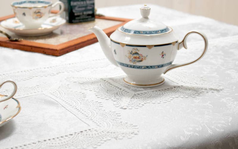 撥水ジャカード ドイリー 約20×20cm [Scintiller]｜インテリアレース