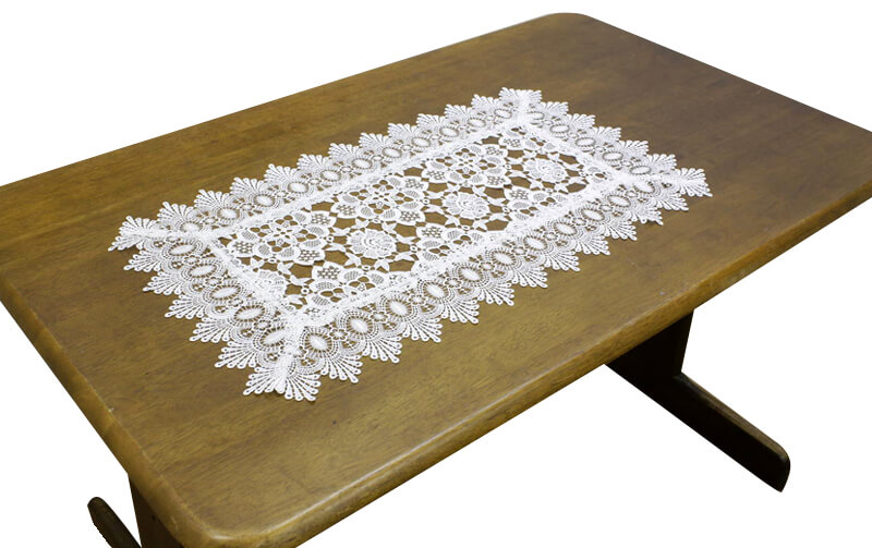 ギュピールレース テーブルセンター 約43×74cm