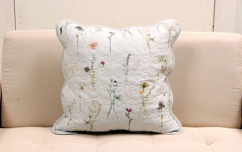 ♡C13(*^-^)♡さま確認用です。アンティークキルト＆刺繍クッション·͜· ♡ ♡C13(*^-^)♡さま確認用です。アンティークキルト＆刺繍