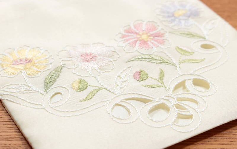 花のコード刺繍 巾着 約20×16cm｜インテリアレース・テーブルクロス