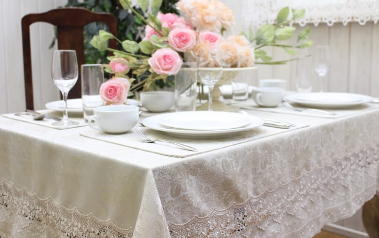 ローズ柄ジャカード織＆ギュピール テーブルクロス　約85×85cm [gracieux]