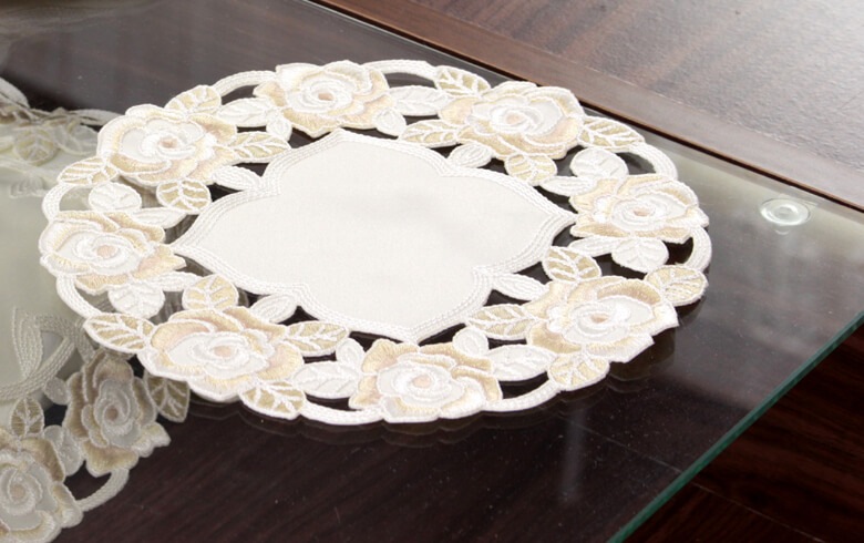 コード刺しゅう ドイリー 約20cm [Champagne]