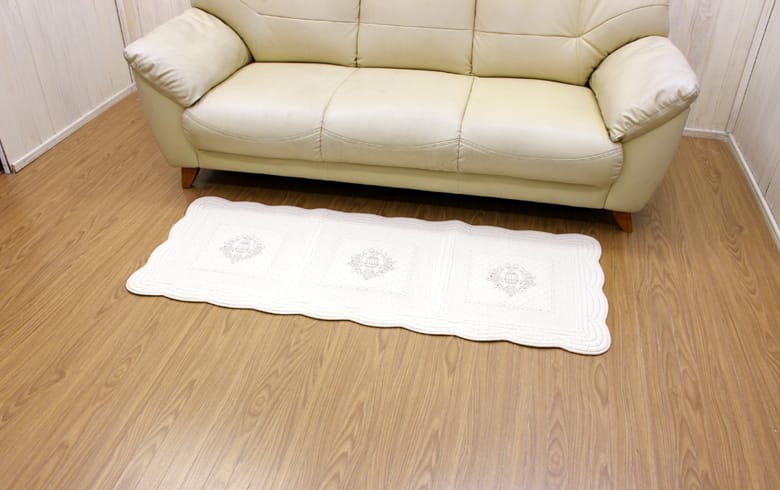 刺繍入りコットンキルト ロングマット　約58×150cm [romanice]