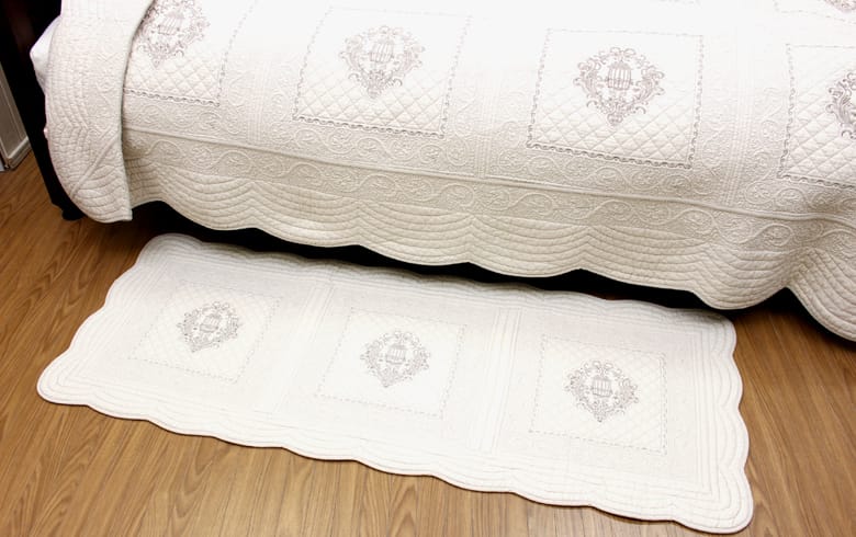 刺繍入りコットンキルト ロングマット　約58×150cm [romanice]