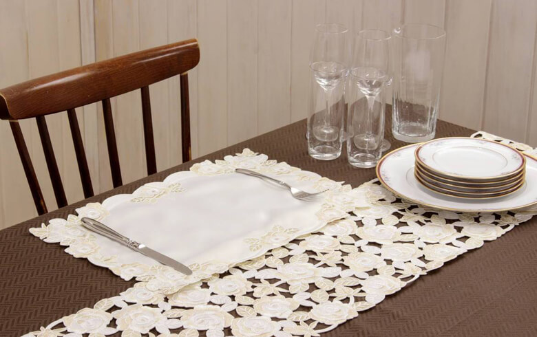 コード刺しゅう テーブルランナー 約25×180cm [Champagne]