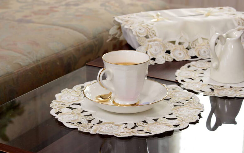 コード刺しゅう ドイリー 約25cm [Champagne]