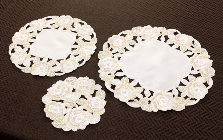 コード刺しゅう ドイリー 約25cm [Champagne]