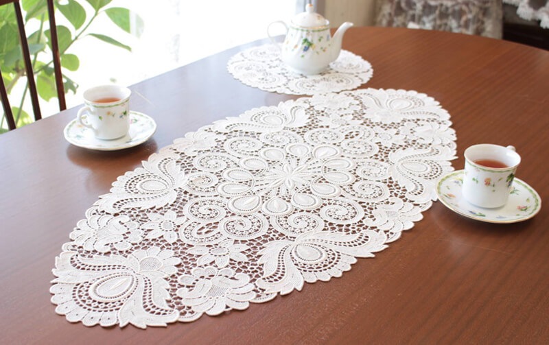 綿ギュピールレース テーブルセンター 約40×80cm [Plauen]