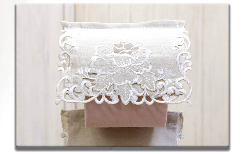 カットワーク刺繍 ペーパーホルダー 約16×36cm [Rose Metopes]