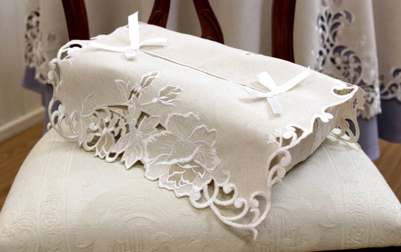 カットワーク刺繍 ティッシュボックスカバー 約12×26×11cm [Rose Metopes]