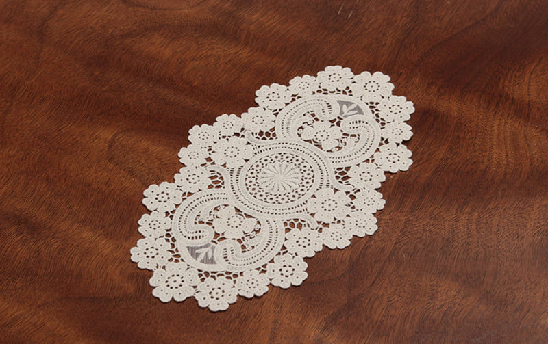 テーブルセンター ケミカルレース 綿100％ 楕円形 約18×28cm