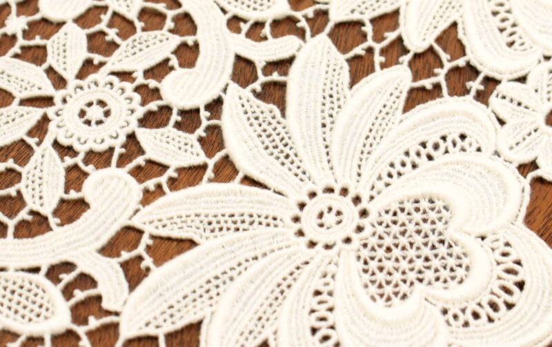 綿ギュピールレース テーブルセンター 約52×180cm [Dresden]