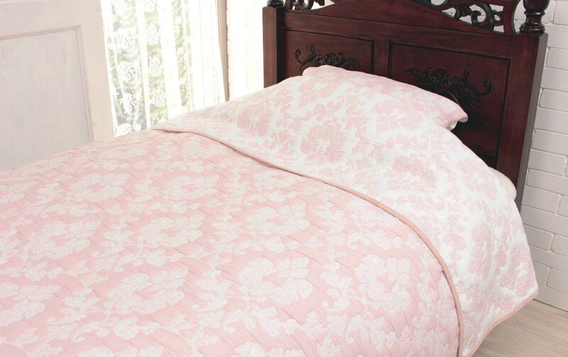 【新品美品】メゾンドフルール　ベッドカバー　シングル ジャカード織 ベッドカバー（シングル） 約180×260cm [felicita