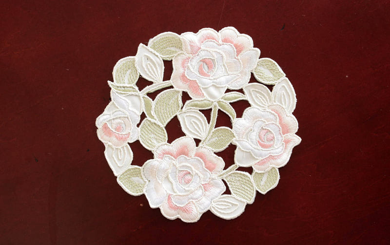 コード刺繍 コースター 約12cm [La Beaute]