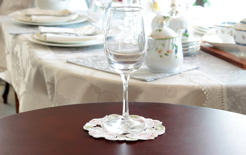 コード刺繍 コースター 約12cm [La Beaute]