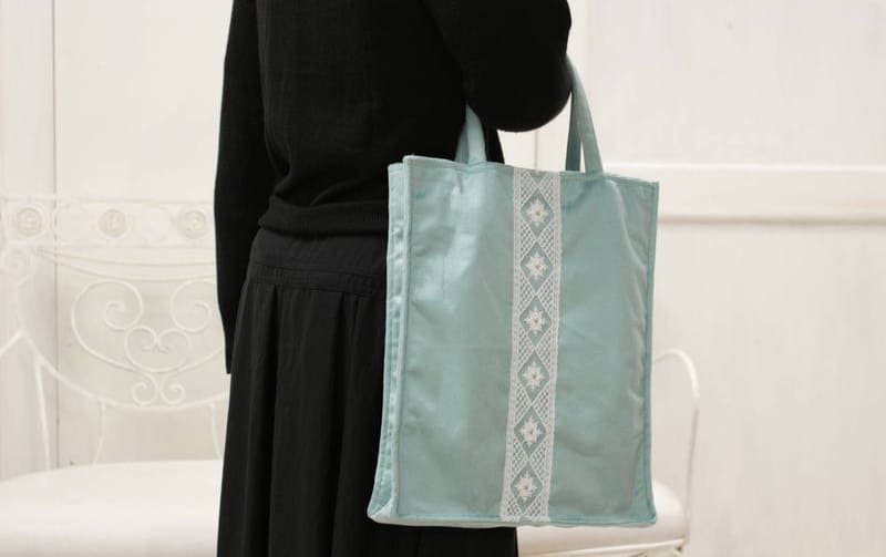 Ａ４バッグ ミニマルデザイン 約35×28×7cm [Velinor]