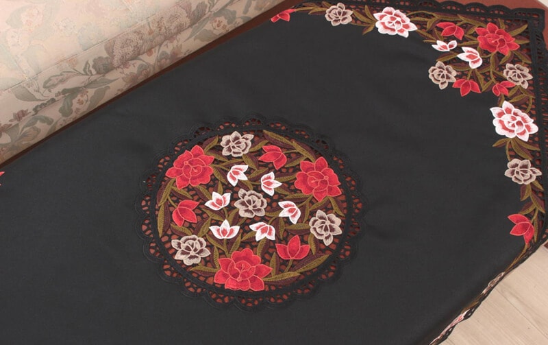 高密度カラー刺繍 テーブルクロス 約85×85cm [ardente]｜インテリア