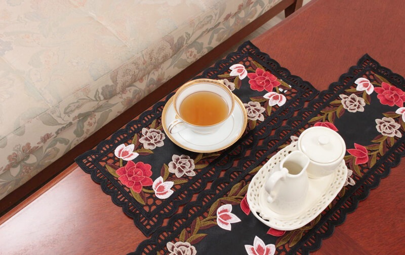 遠州七宝文様　テーブルセンター テーブルセンター 重宝裂 天平華紋（てんぴょうかもん