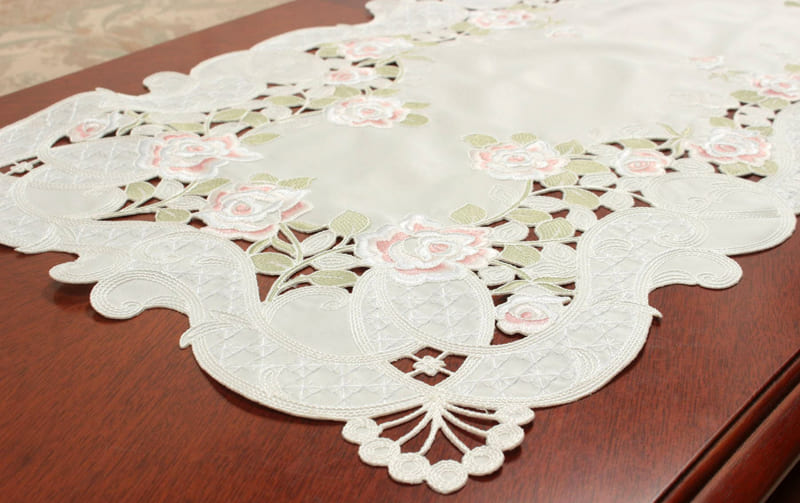 コード刺繍 テーブルセンター 約40×90cm [La Beaute]