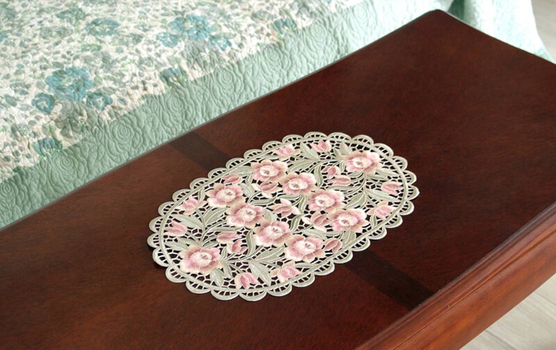 Arte rosa コード刺繍 テーブルセンター 約30×45cm｜アミ
